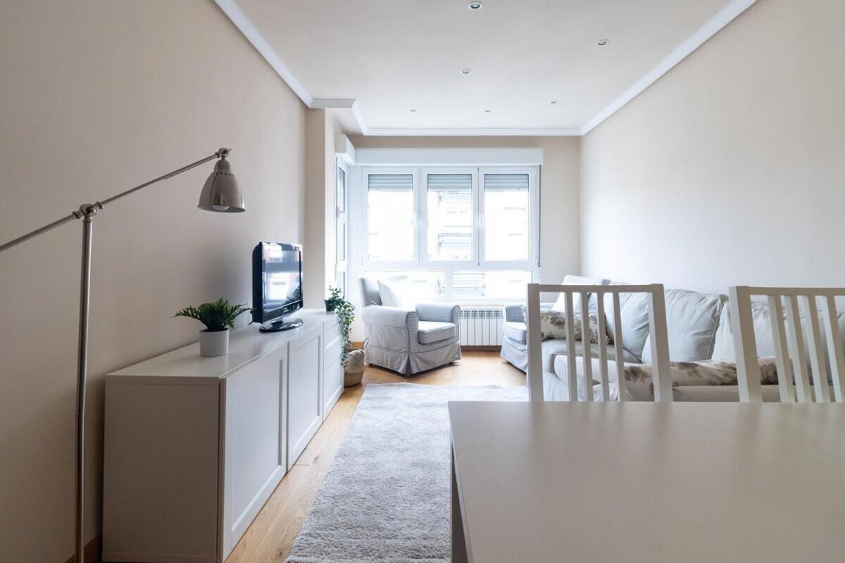 Apartamento Centro Gijon Con Parking Apartman Kültér fotó