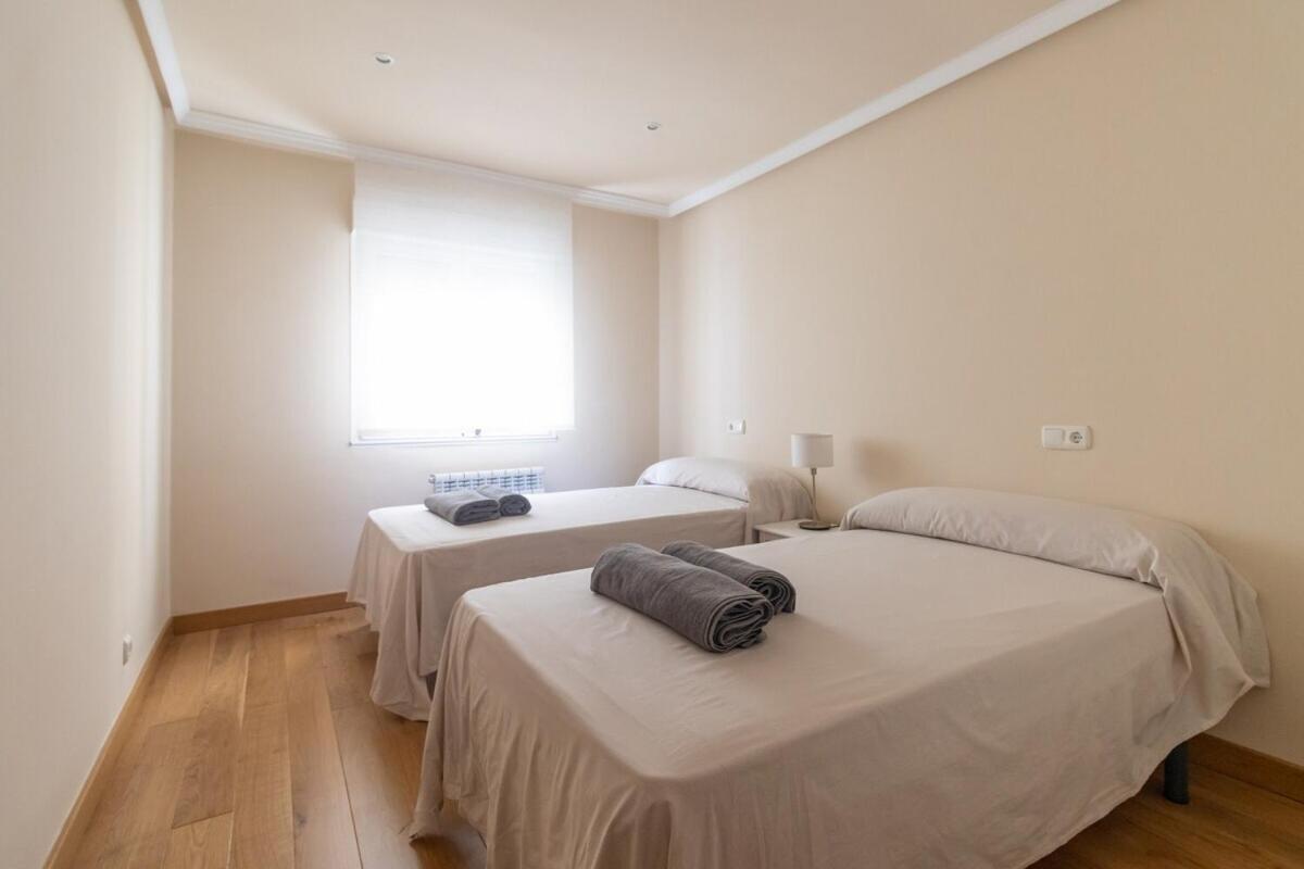 Apartamento Centro Gijon Con Parking Apartman Kültér fotó